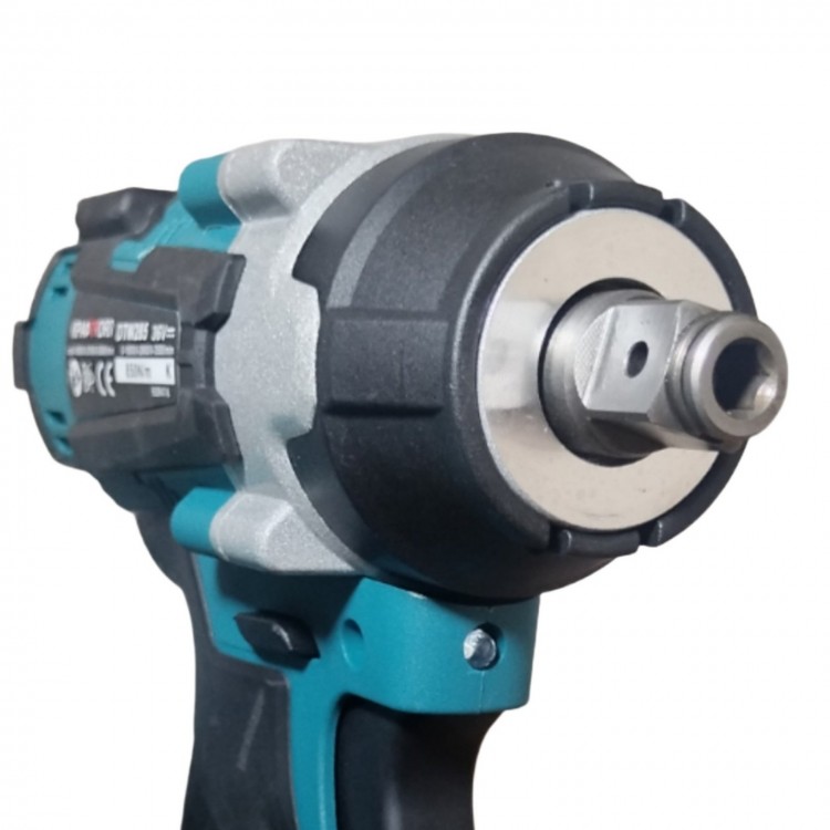 Безчетков акумулаторен ударен гайковерт-винтоверт 36V 10Ah КРАФТРОЯЛ