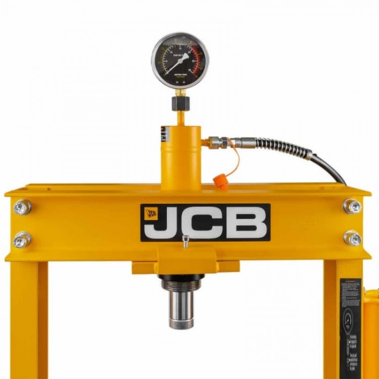 Пневмо-хидравлична преса с манометър 20 тона JCB TY20002 Пневмо-хидравлична преса с манометър 20 тона JCB TY20002