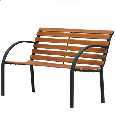 Градинска пейка с метални крака